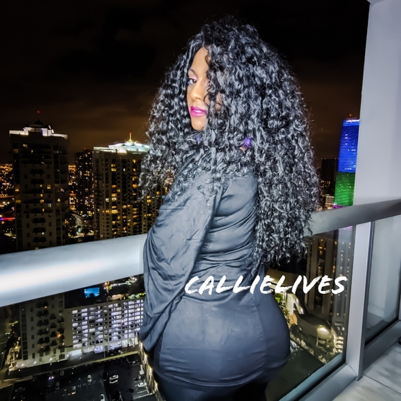 SOLD OUT ๐ Callie Kimono: Laced Sleeve Feather Tassel Tunic S - Picture 4 of 12